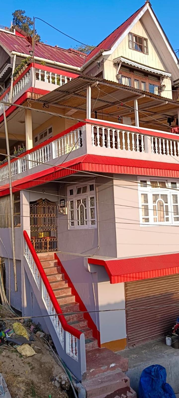 דרג'ילינג Raibas Homestay מראה חיצוני תמונה